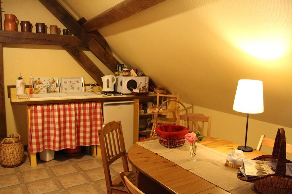 Le Clos De Chatres Oisly Kültér fotó