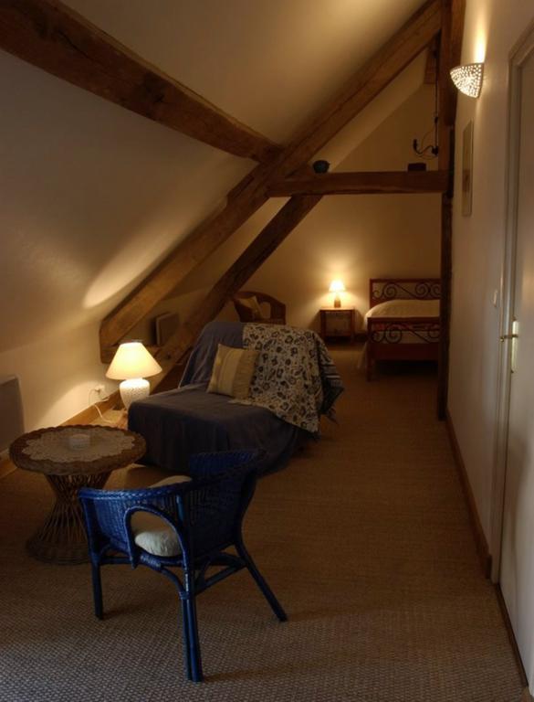 Le Clos De Chatres Oisly Szoba fotó